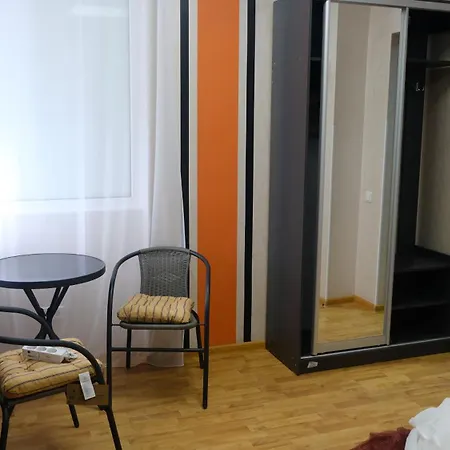 Хостел Uneed Rooms: Sky *